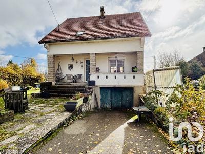 Maison - 90 m² - 4 pièces