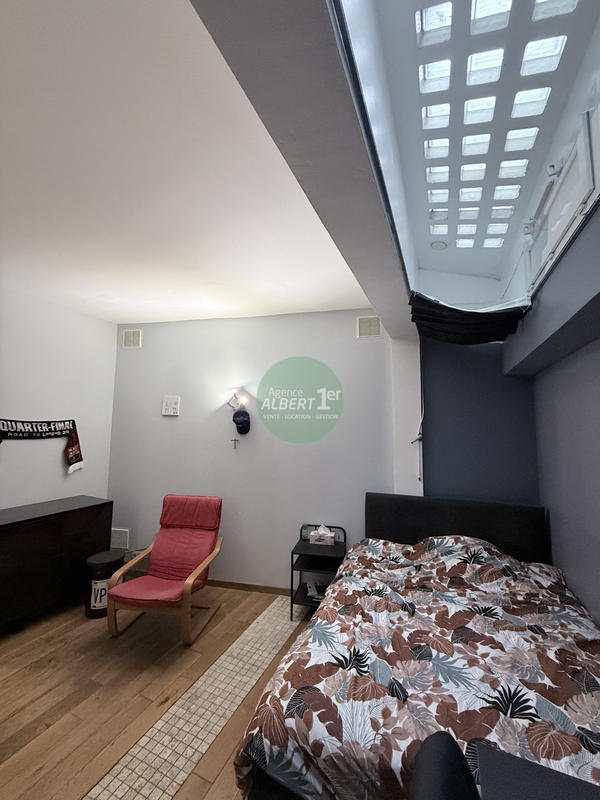 Appartement - 201 m² - 5 pièces