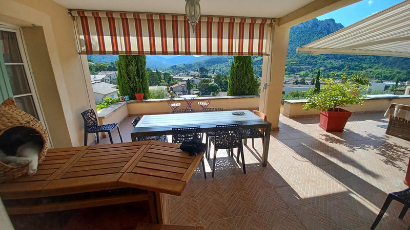 Villa - 295 m² - 11 pièces