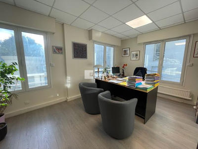 Bureau - 94 m² - 4 pièces