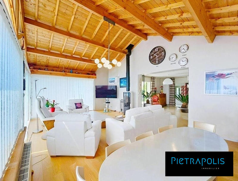 Maison - 154 m² - 5 pièces