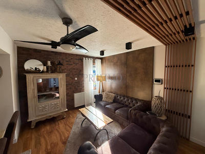 Maison - 163 m² - 7 pièces