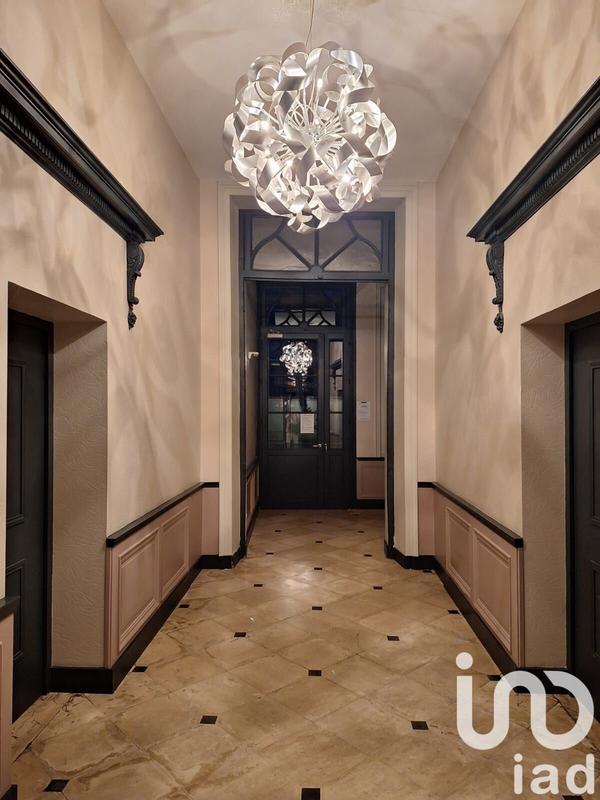 Appartement - 90 m² - 5 pièces