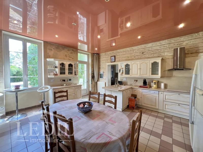 Maison de maîtres - 290 m² - 6 pièces