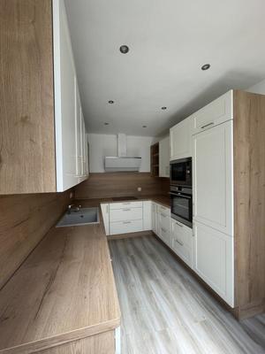 Appartement - 180 m² - 5 pièces