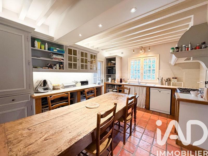 Maison - 321 m² - 10 pièces