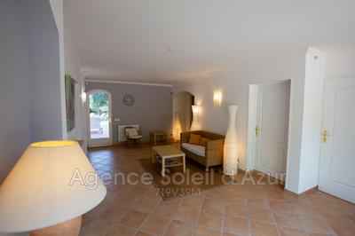 Villa - 200 m² - 7 pièces