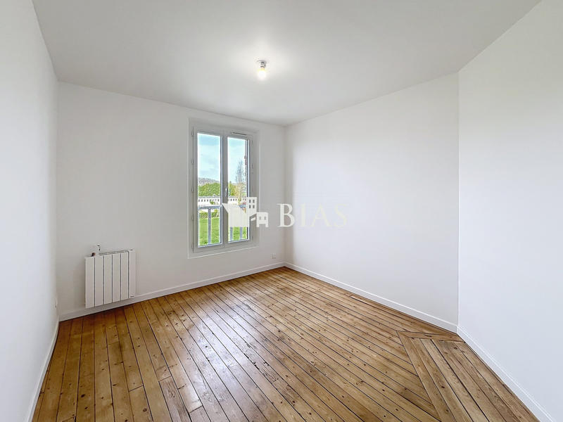 Appartement - 136 m² - 6 pièces