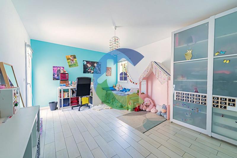 Maison - 171 m² - 6 pièces