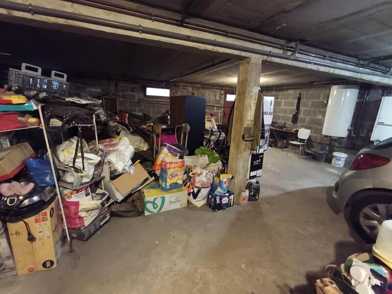 Maison - 180 m² - 7 pièces