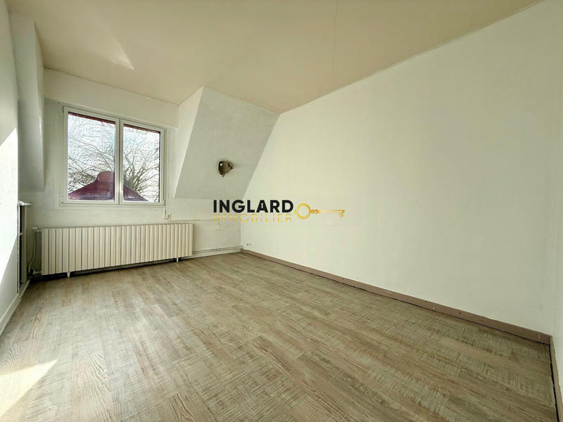 Maison - 205 m² - 8 pièces