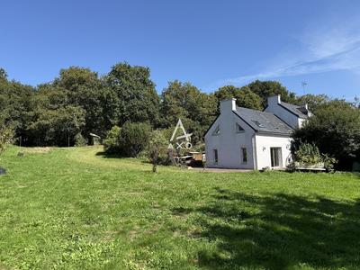 Maison - 210 m² - 9 pièces