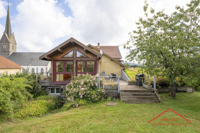 Maison - 200 m² - 5 pièces