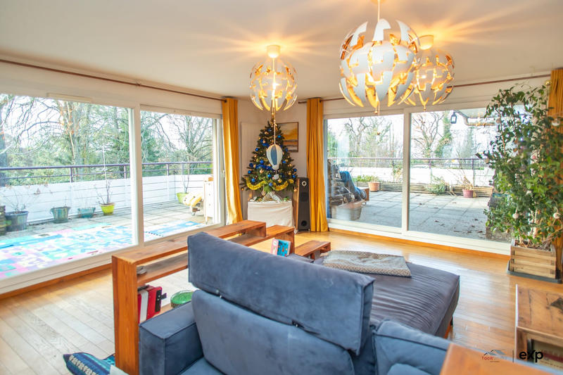 Appartement - 129 m² - 5 pièces