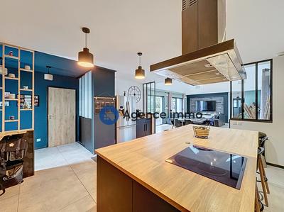 Villa - 170 m² - 6 pièces