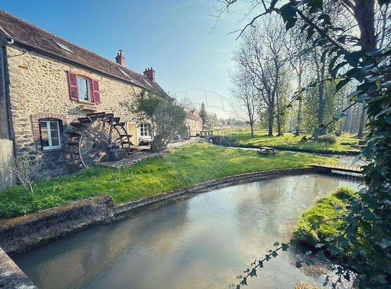 Maison - 242 m² - 6 pièces