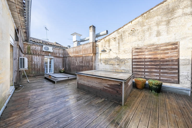 Appartement - 245 m² - 8 pièces