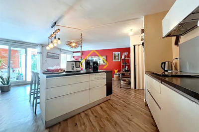 Appartement - 93 m² - 4 pièces