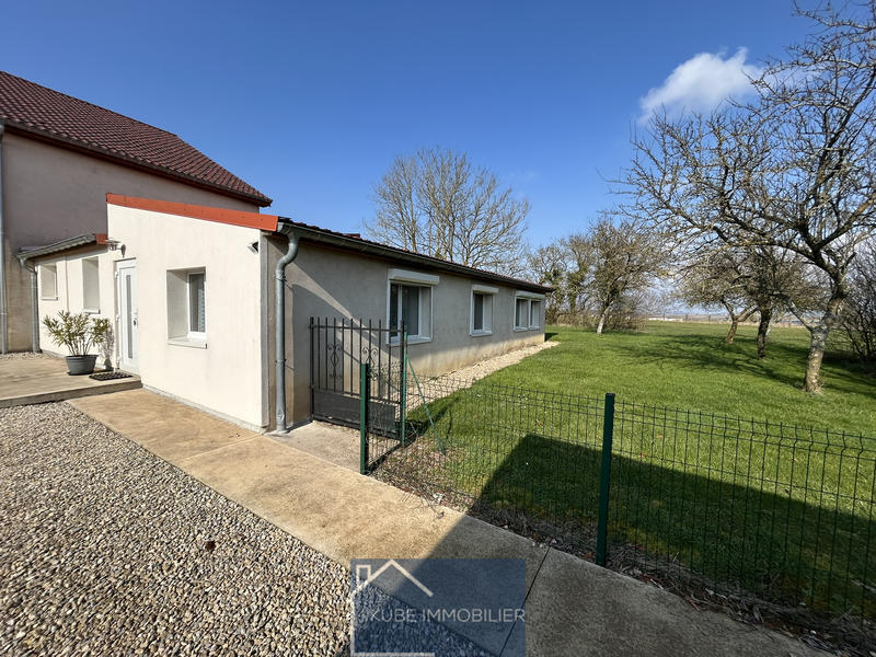 Propriété - 355 m² - 9 pièces