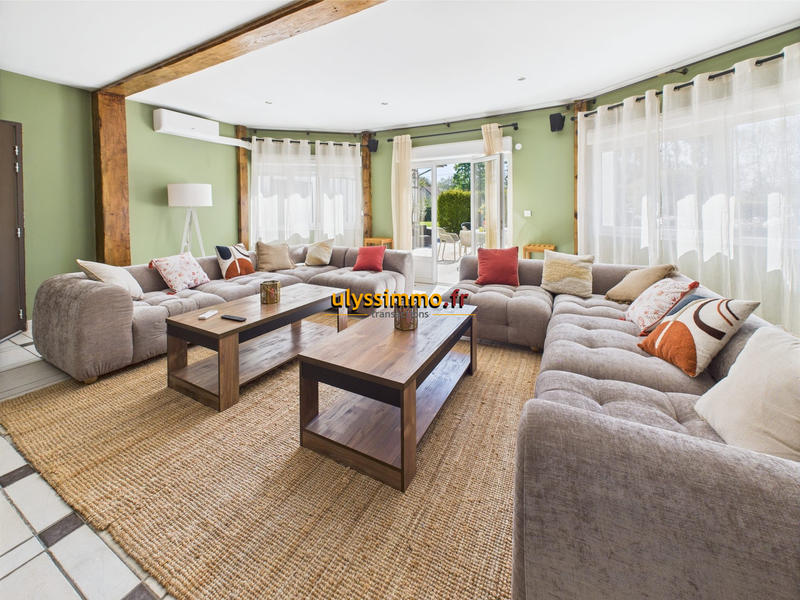 Maison - 518 m² - 15 pièces