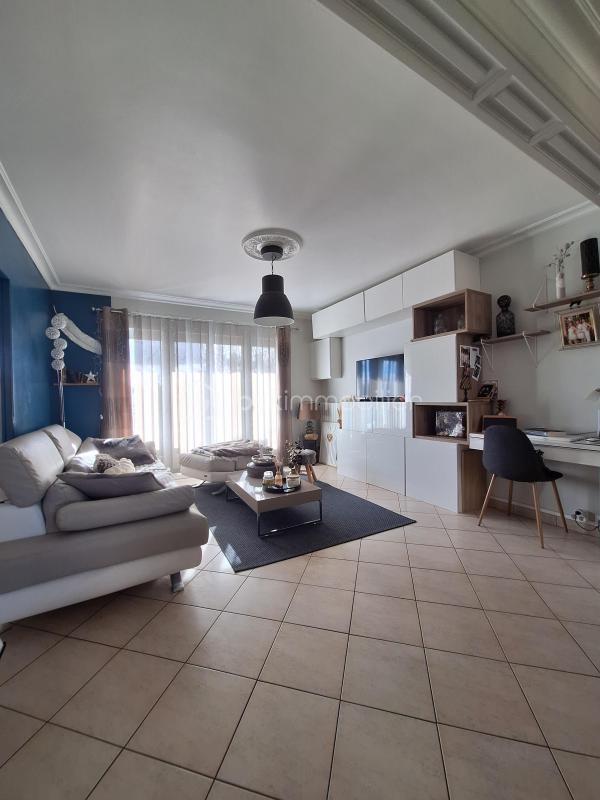 Maison traditionnelle - 109 m² - 4 pièces