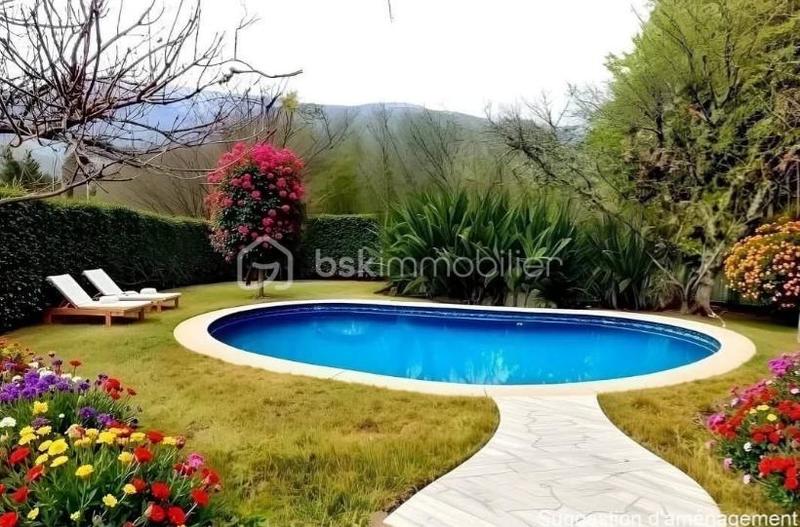 Maison traditionnelle - 124 m² - 4 pièces