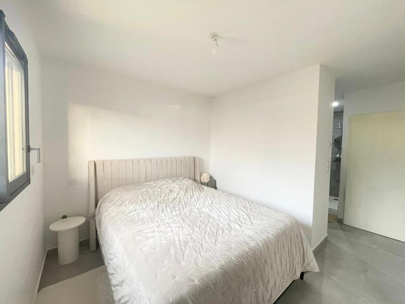 Maison - 99 m² - 4 pièces