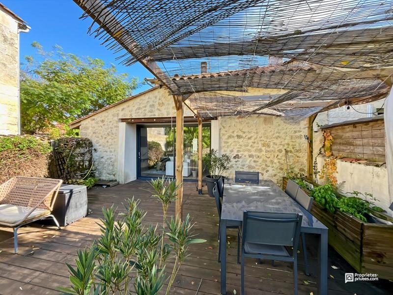 Maison - 105 m² - 4 pièces