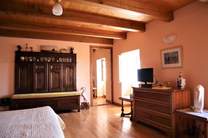 Corps de ferme - 166 m² - 6 pièces