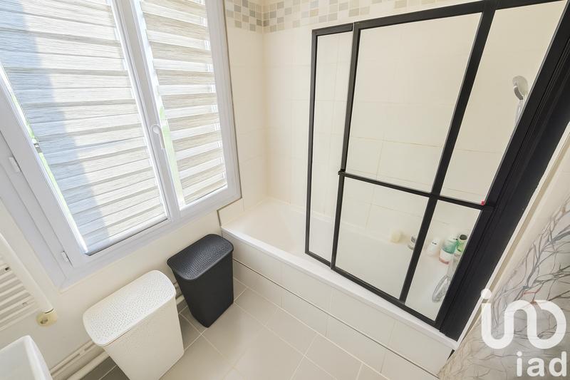 Maison - 92 m² - 4 pièces