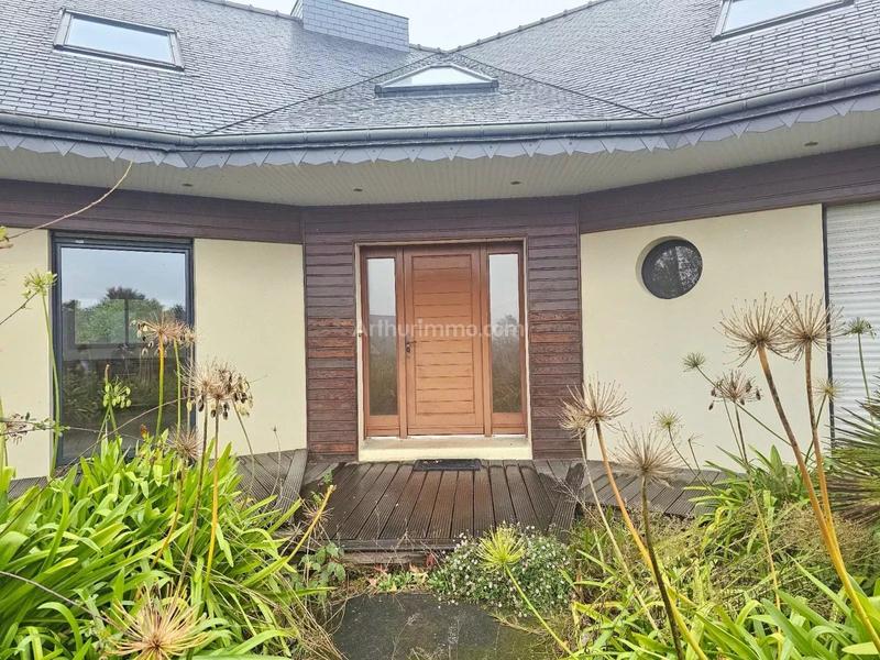 Maison - 210 m² - 5 pièces