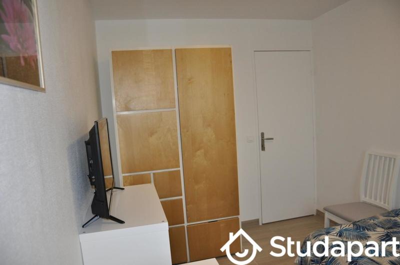 Chambre - 9 m² - 1 pièce