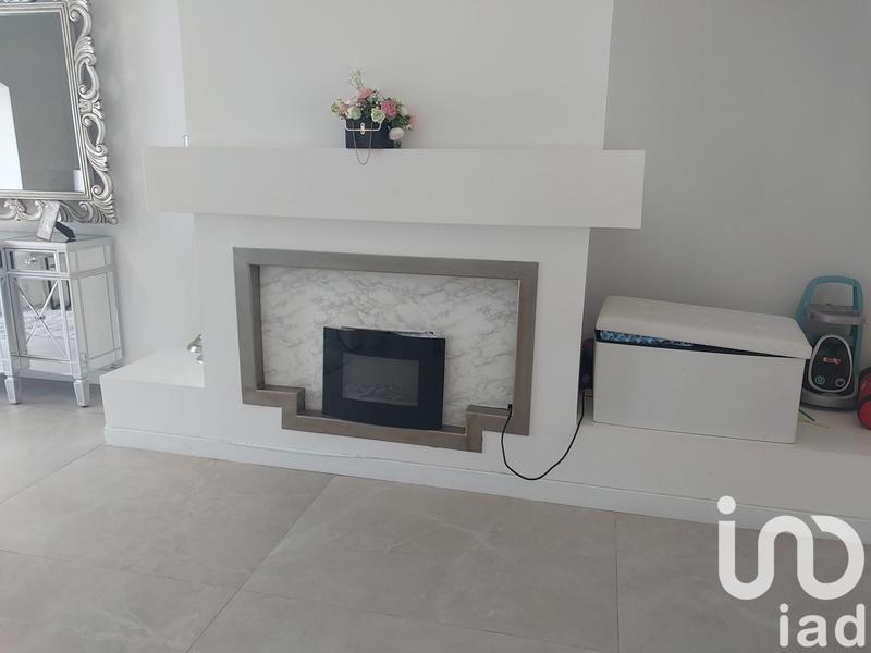 Maison - 176 m² - 8 pièces