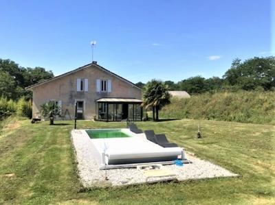 Maison - 160 m² - 6 pièces