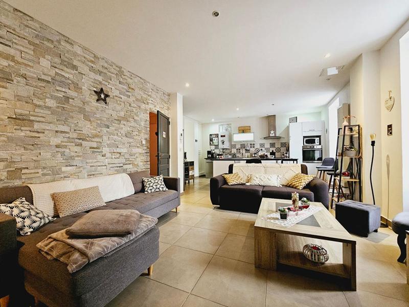 Maison - 88 m² - 5 pièces