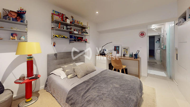 Appartement - 184 m² - 5 pièces