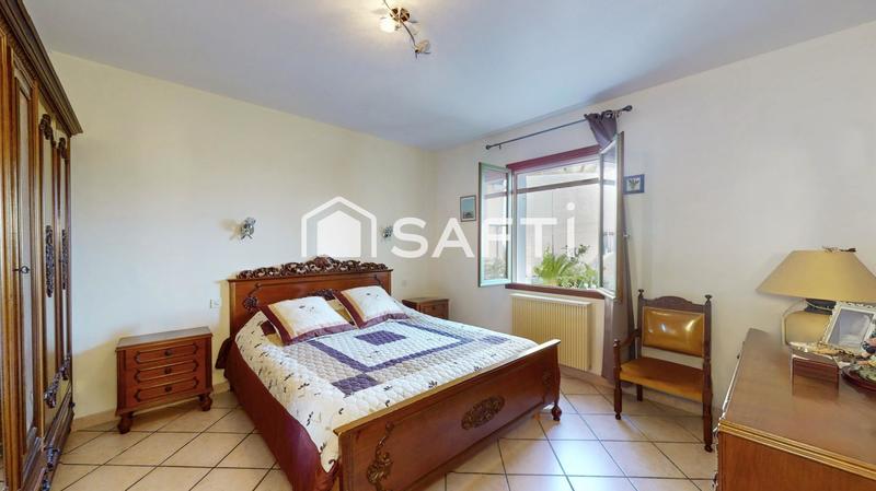 Maison - 179 m² - 8 pièces