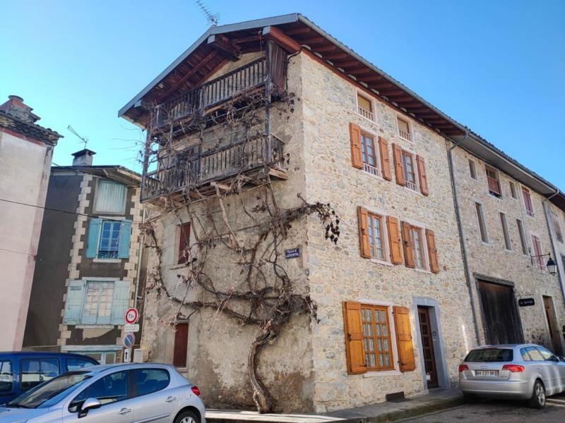 Maison en pierre - 114 m² - 5 pièces
