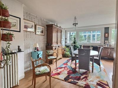 Appartement - 90 m² - 4 pièces