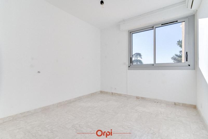 Appartement - 94 m² - 4 pièces