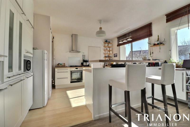 Maison - 157 m² - 8 pièces