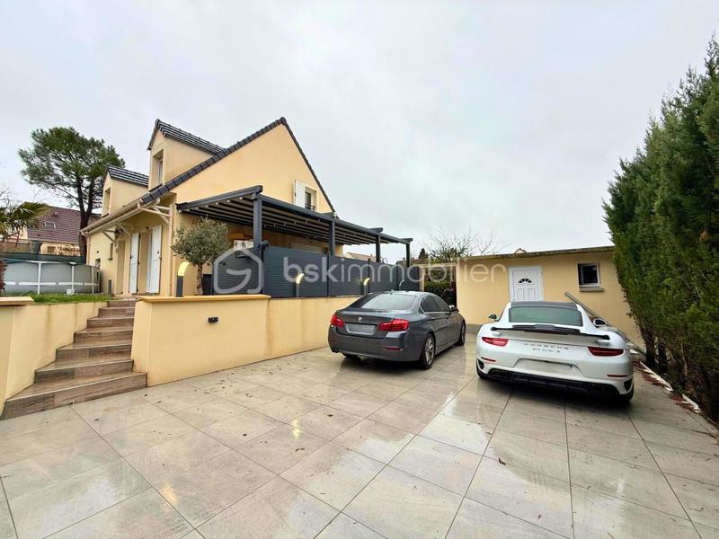 Pavillon - 100 m² - 5 pièces