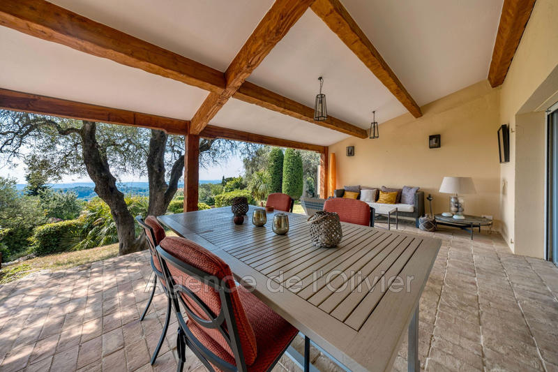 Maison - 187 m² - 9 pièces