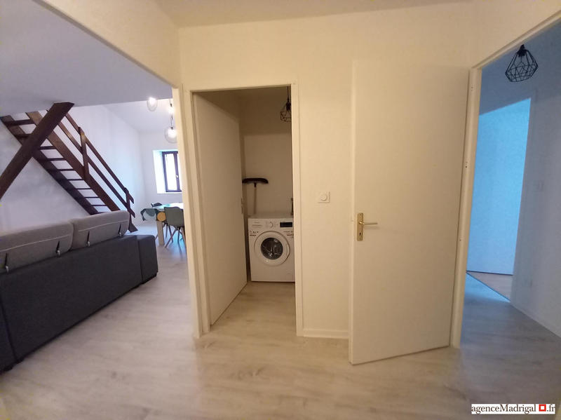 Appartement - 81 m² - 3 pièces
