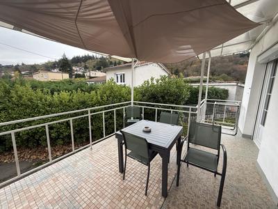 Maison - 84 m² - 4 pièces