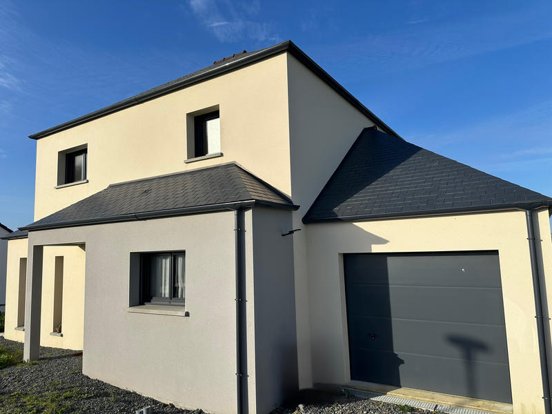 Maison - 105 m² - 5 pièces