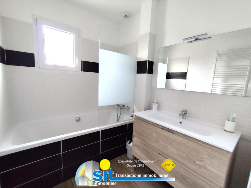 Maison - 105 m² - 5 pièces