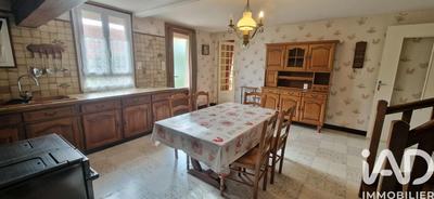 Maison - 95 m² - 5 pièces