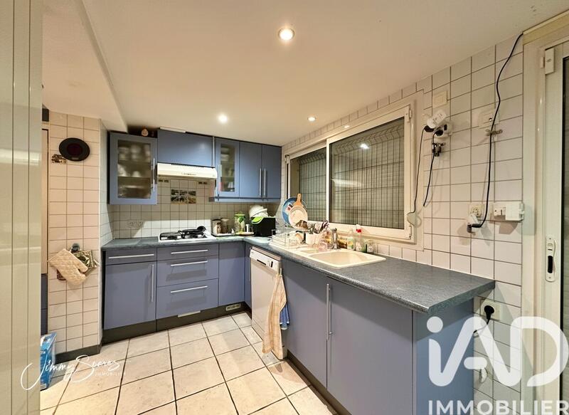 Maison - 92 m² - 5 pièces