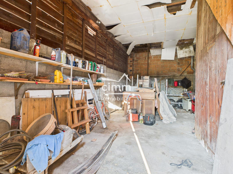 Maison ancienne - 300 m² - 3 pièces